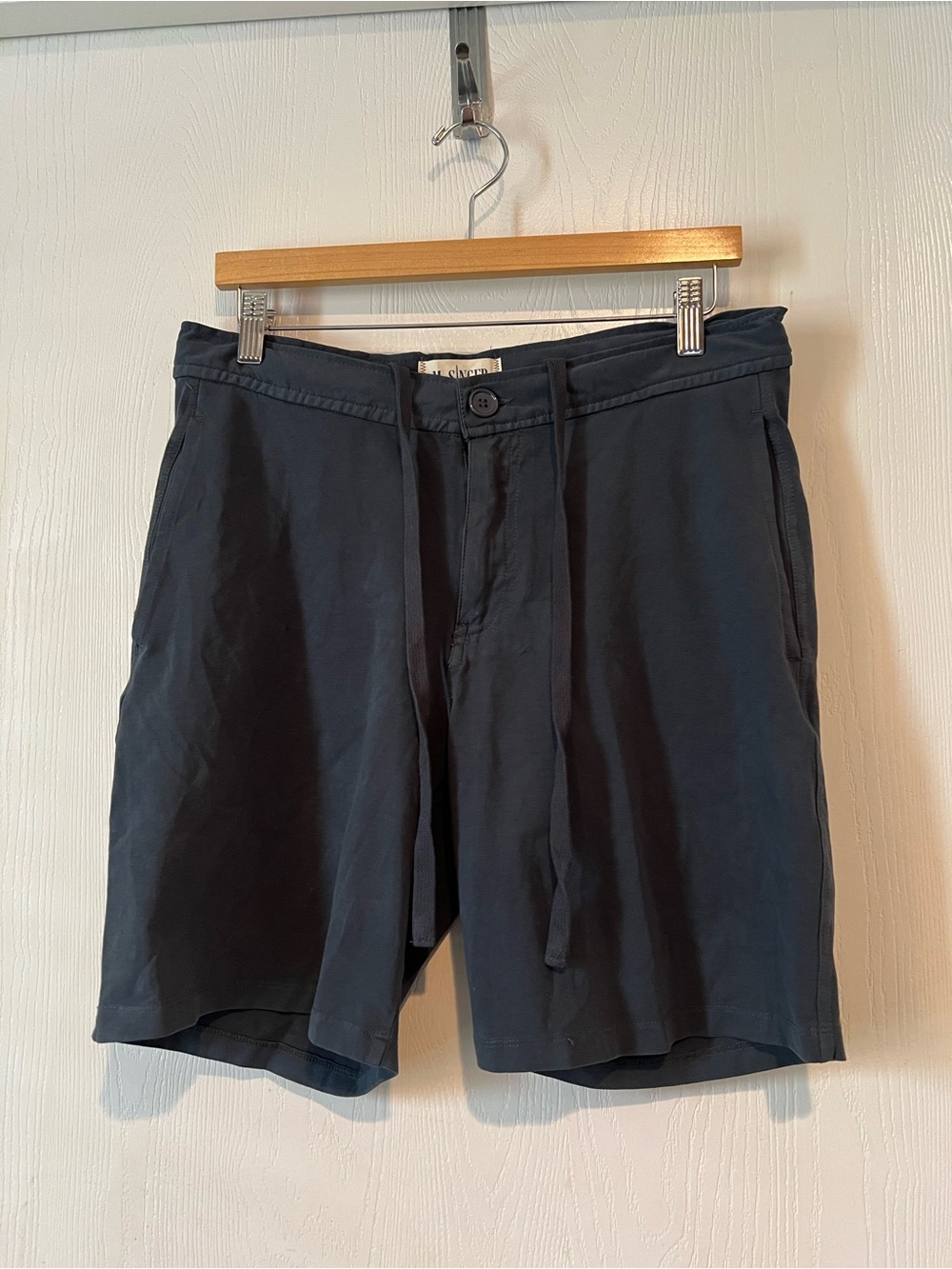 M. Singer Shorts  Flat Front Chino 8” Inseam Preppy Navy Blue Men Sz Medium